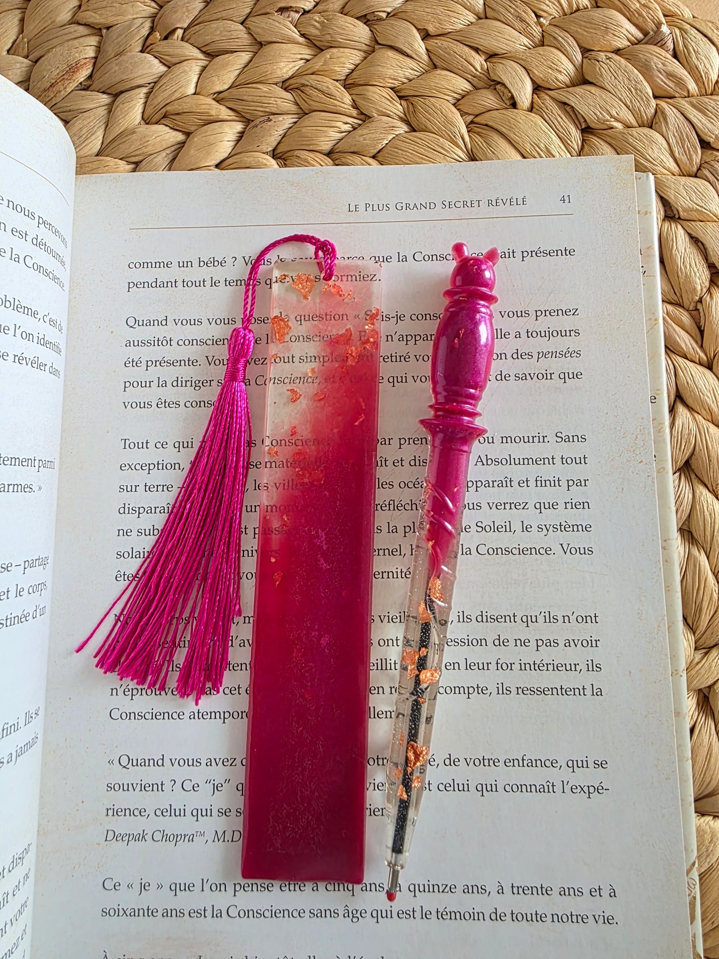 Stylo et marque-pages