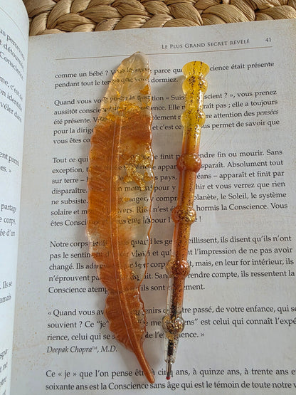 Stylo et marque-pages